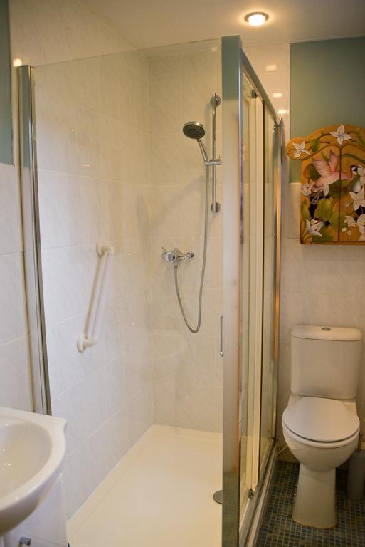 Queens Apartment 沃辛 外观 照片